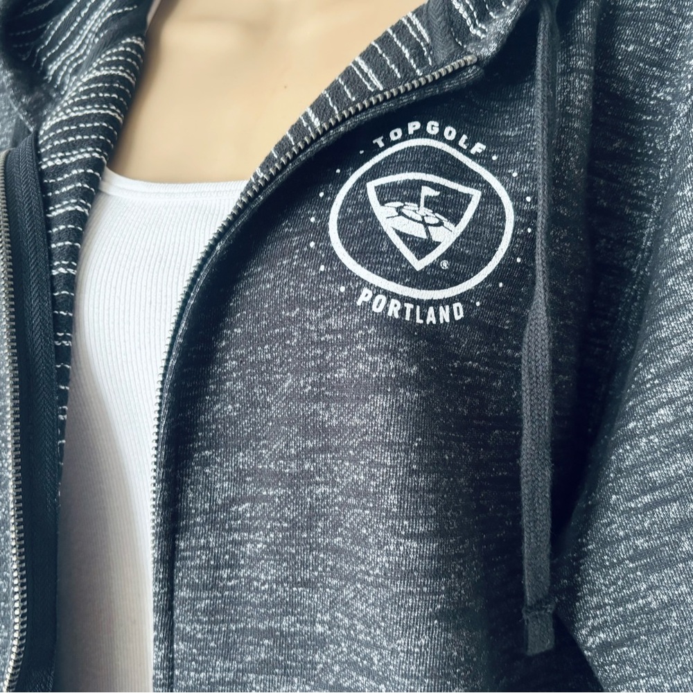 TOP GOLF  |Full Zip | Hoodie | GRY/BLKPLLL |  Sz. MED | PORTLAND NWOT |